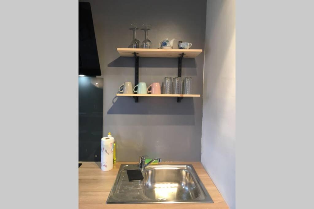 Studio De Charme Le Clos De L'Etang + Place De Parking LʼIsle-sur-la-Sorgue Екстериор снимка