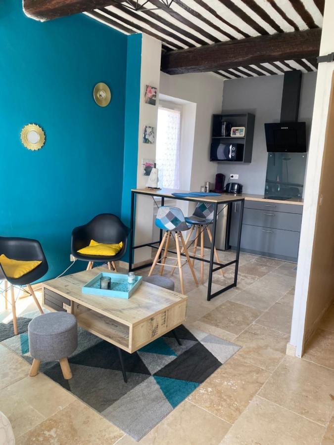 Studio De Charme Le Clos De L'Etang + Place De Parking LʼIsle-sur-la-Sorgue Екстериор снимка